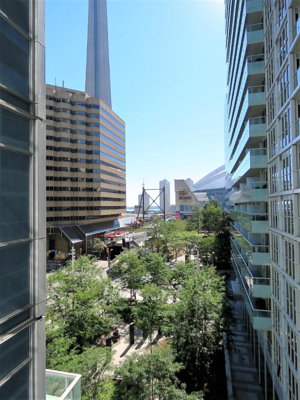 טורונטו Upscale Suite At Cn Tower, Metro Convention & Rogers Centre מראה חיצוני תמונה