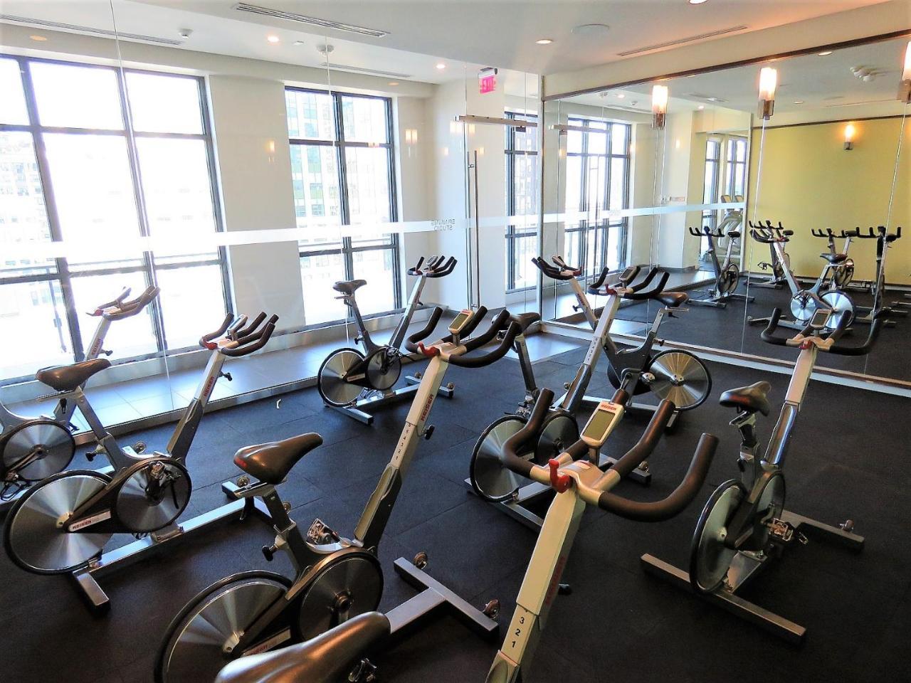טורונטו Upscale Suite At Cn Tower, Metro Convention & Rogers Centre מראה חיצוני תמונה